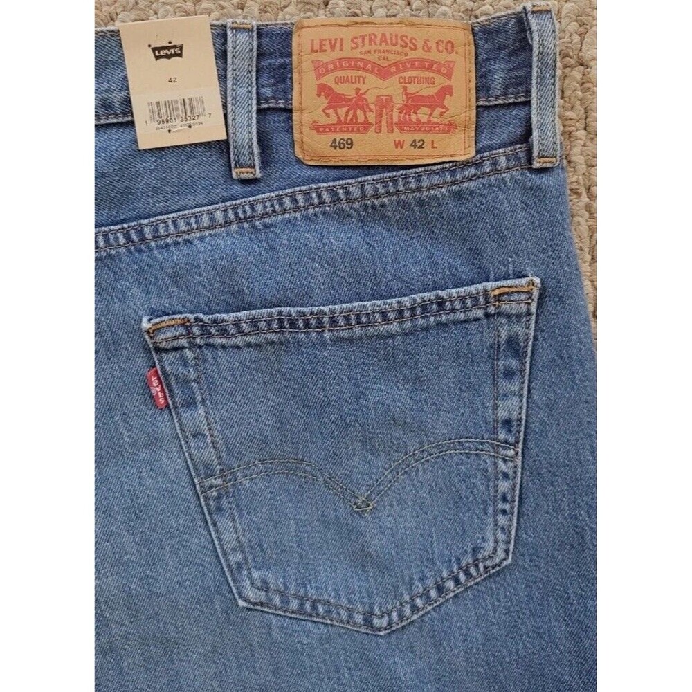 Levi's 469 Loose Shorts Men's Size 42 Blue Denim Cotton Raw Hem Distressed